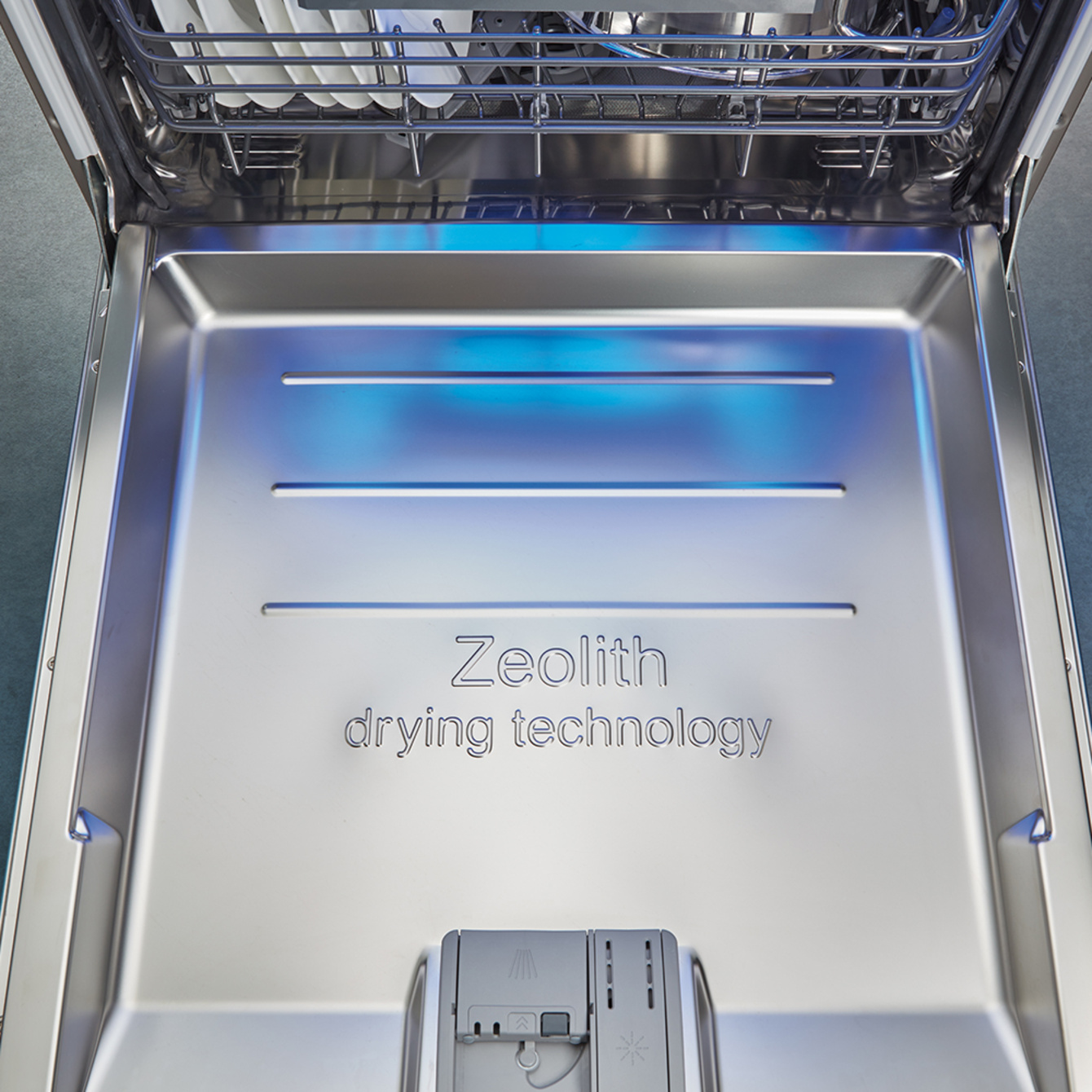 Zeolith Trocknen – Für glänzende Spülergebnisse bei Elektrotechnik Kuttenlochner GmbH in Eching-Kronwinkl